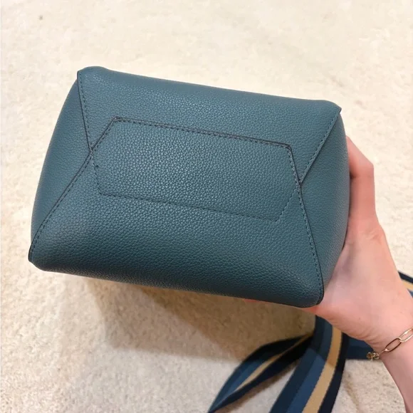 Bostanten Leather Designer Hobo Green Bucket Bag - Picture 7 of 9